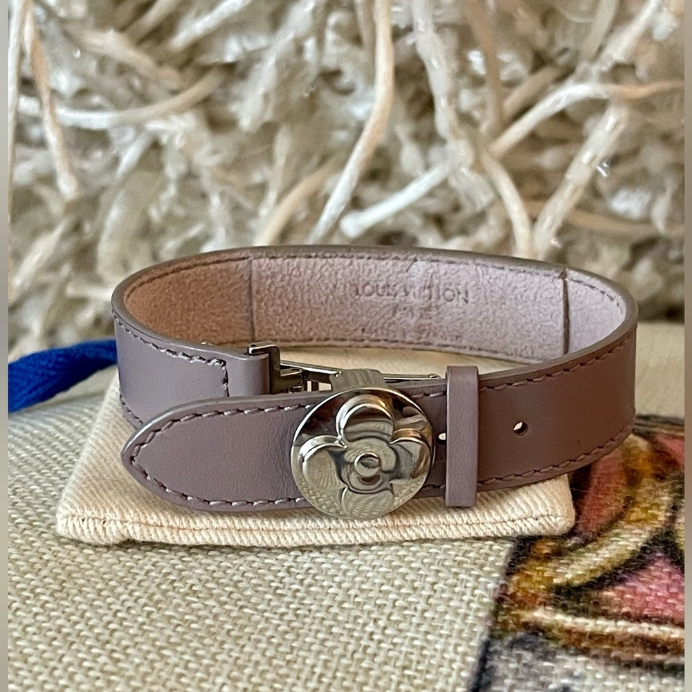LOUIS VUITTON Leather Monogram Wish Bracelet W/dust bag⭐️Silver-tone hardware